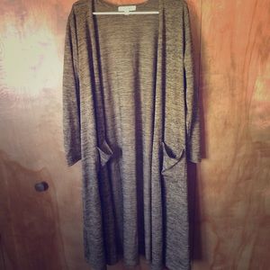 LuLaRoe Sarah sweater